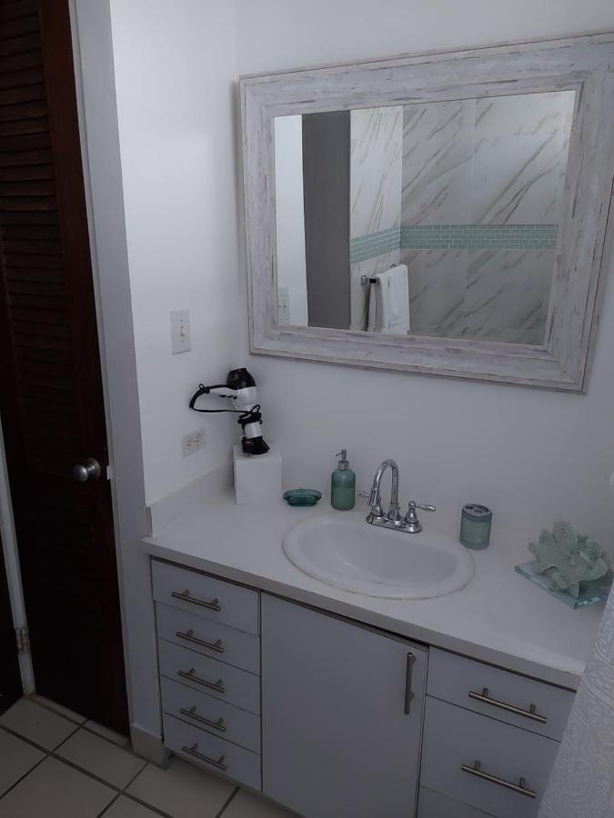 Condado San Juan Prime location 5minsWalk To Beach Exterior foto